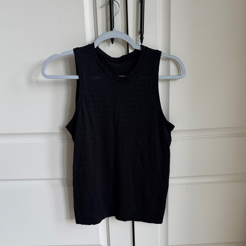 Lululemon Women’s black workout tank top with mini holes